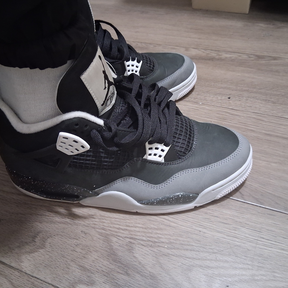 Jordan Sneakers in Black and Gray